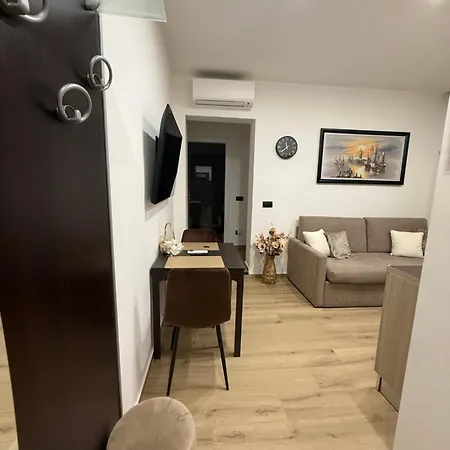 Bala Dream House Couette-café Verano Brianza