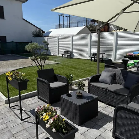 Bala Dream House Couette-café Verano Brianza